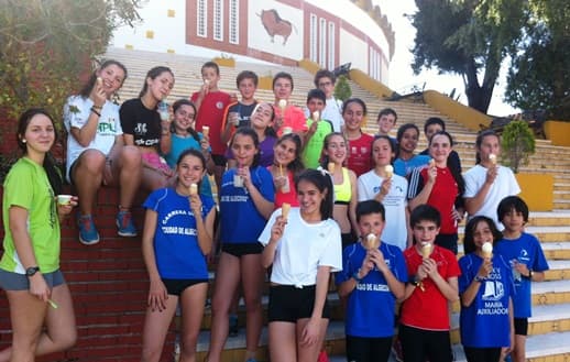 Entrenamiento un Lunes Santo · Atletismo Inmaculada