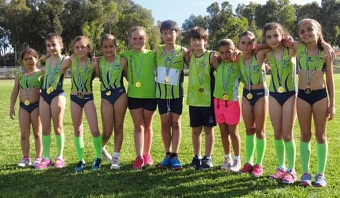 15 medallas para los Prebenjamines y Benjamines · Atletismo Inmaculada